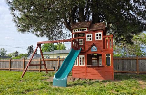 Centralia House | Centralia Retreat: 2 Mi to NW Sports Hub & Outlets