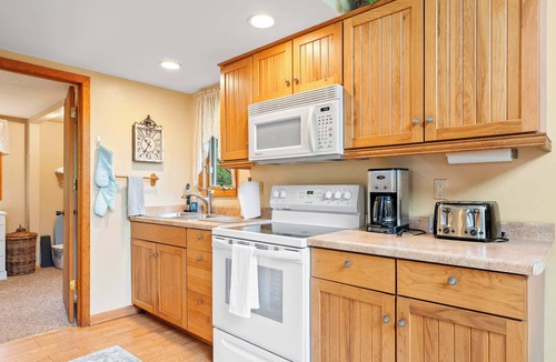 Baileys Harbor Cabin | Chalet Cabin: Sunset Shores Kangaroo Lakefront