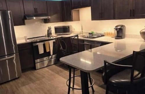 Stuart Apartment | Charming 1-bedroom apartment with WiFi and AC in Kalamazoo