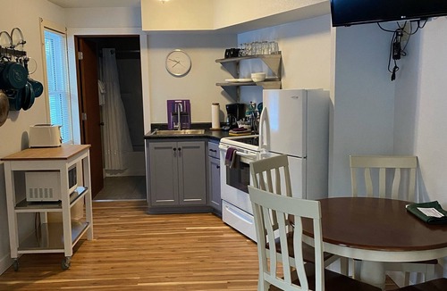 Fish Creek Cottage | Charming 1 bedroom duplex in Fish Creek - Perfect for a little hideaway