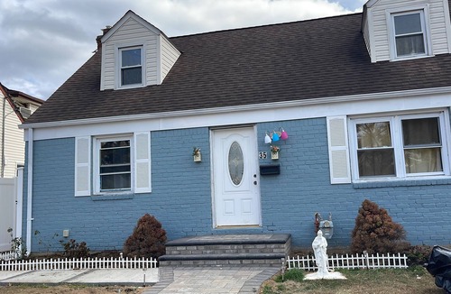 Alden Manor House | Charming 1-bedroom house with WiFi, AC in wonderful Elmont