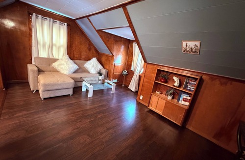 Alden Manor House | Charming 1-bedroom house with WiFi, AC in wonderful Elmont