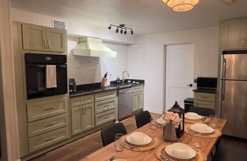Ocean View Halifax Estates House | Charming 2-bedroom house in Daytona Beach Shores with Theater Room