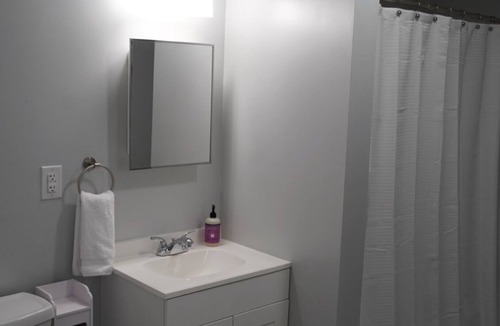 Adrian Apartment | Charming 2-bedroom apartment in Adrian with WiFi access