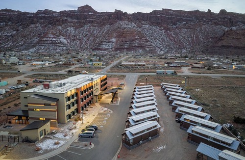 Moab South Valley Cabin | Charming 2-bedroom cabin #104 with AC, Wi-Fi in amazing Moab