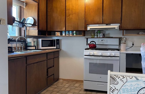 Mossyrock House | Charming 2-bedroom house in Mossyrock, Pet friendly. Boat parking