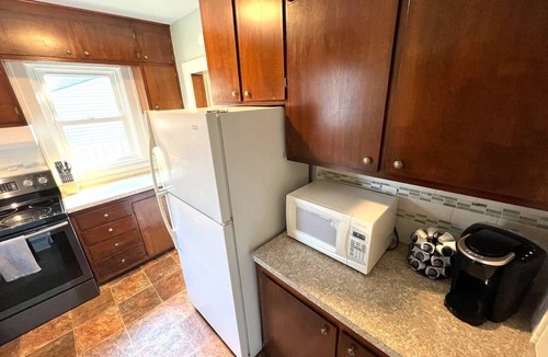 Plymouth House | Charming 2-bedroom house in tranquil Plymouth neighborhood