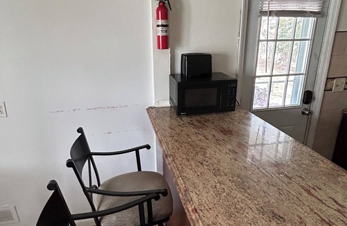 Alden Manor House | Charming 2-bedroom house near shopping & highways