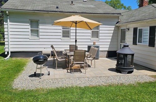 Southfield House | Charming 3-bedroom house with AC and WiFi in Southfield