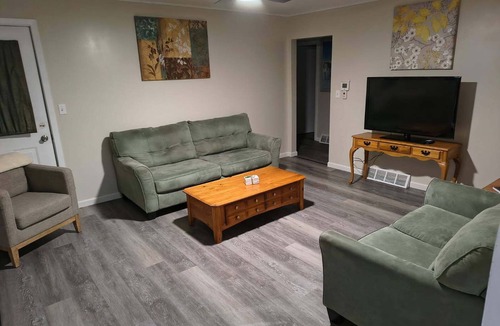 Harrietta House | Charming 3-bedroom house with AC in Harrietta