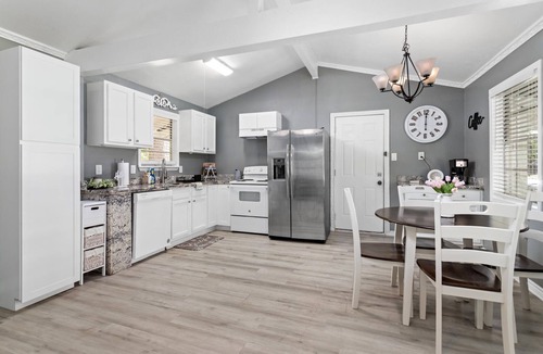Lumberton House | Charming 3-bedroom house with AC, WiFi in peaceful Lumberton