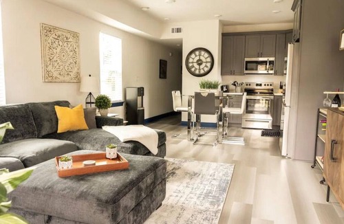 Whitney House | Charming 3-bedroom house in wonderful New Orleans with AC