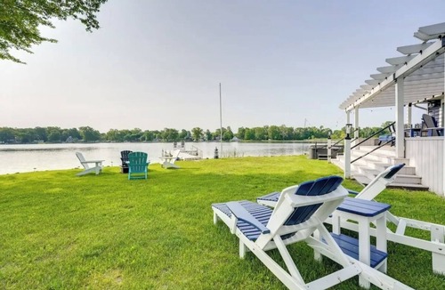 White Pigeon Cottage | Charming 3-bedroom cottage in quaint Shipshewana with AC, WiFi