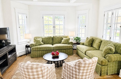 Harbor Springs House | Charming 4-bedroom house in downtown Harbor Springs with water views and AC