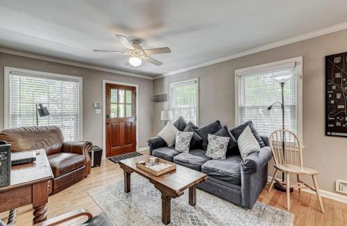 Broad Ripple House | Charming bungalow deck & fire pit- Family Friendly
