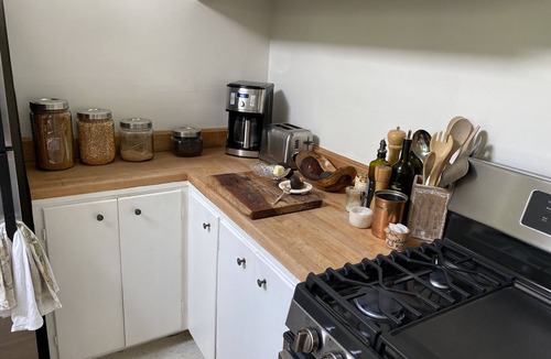 San Anselmo House | Charming Classic Cottage Steps to Downtown!