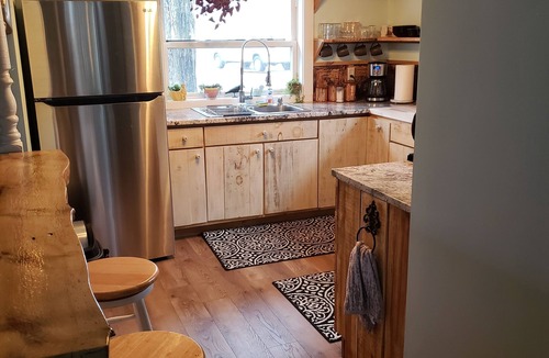 Newaygo Cottage | Charming completely updated cottage with water views of Croton Pond.