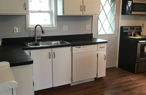 Harbor Beach House | Charming Cottage across the street from the Beach!
