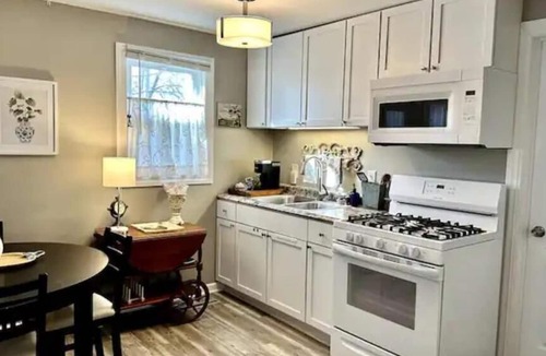 Shorewood Cottage | Charming cottage steps from lake, shops & more!