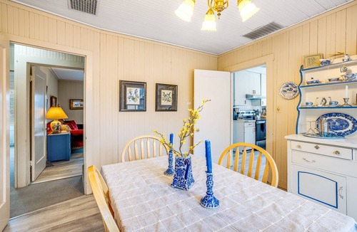 Gearhart Cottage | Charming dog-friendly cottage with sauna, easy beach access, deck & yard