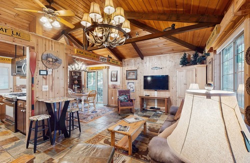 Sunriver Cabin | Charming dog-friendly cabin with hot tub,pool, & SHARC passes