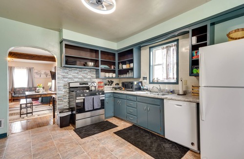 Eagle Grove House | Charming Eagle Grove Farmhouse w/Loft!