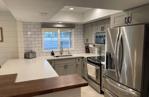 Tempe House | Charming golf course home in Tempe, everything you need for a relaxing stay
