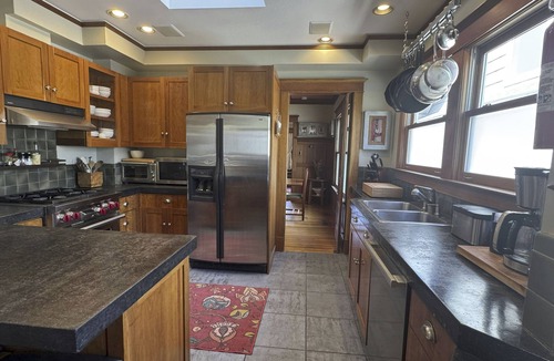 Sunnyside House | Charming, historic home with backyard and updated kitchen