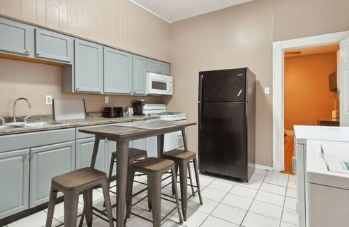 Holy Cross District Condo | Charming Historical Home only minutes to the French Quarters