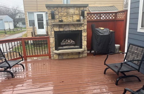 Luna Pier House | Charming house in Luna Pier MI, walking distance to beach and restaurants