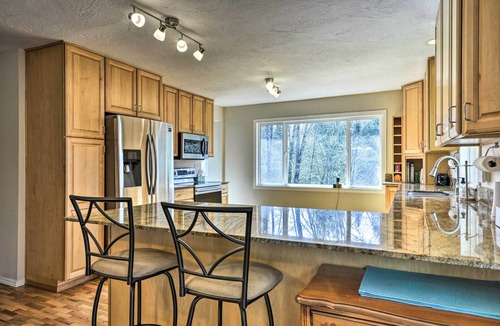 Kelso House | Charming Kelso Home w/Proximity to Cowlitz River!