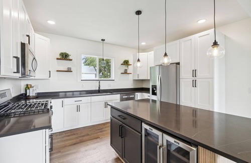 Gilford House | Charming Modern Farmhouse just 10 minutes away from Frankenmuth!