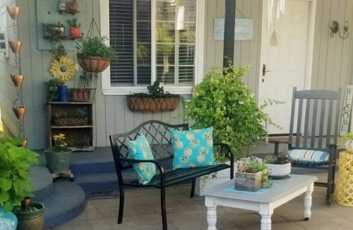 Red Bluff House | Charming & Peaceful Bungalow in quaint Red Bluff