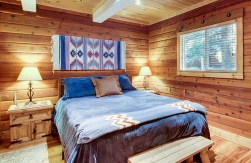 Truckee Cabin | Charming, secluded cabin with deck & W/D - near Prosser Reservoir, skiing & golf