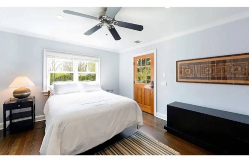 Village of Southampton Villa | Charming Southampton Villa-ge Minutes to the Beach
