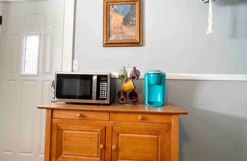 Sandusky Apartment | Charming & Spacious~ 4 Bedroom~ Downtown