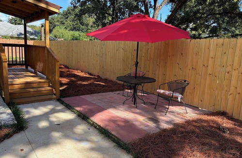 South Pensacola Apartment | Charming studio in lovely Pensacola with AC, Wi-Fi & firestick