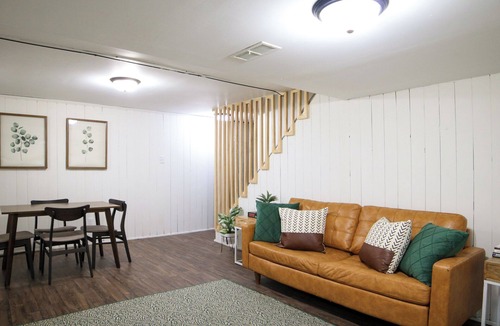 Lansing House | Charming Urban Cottage