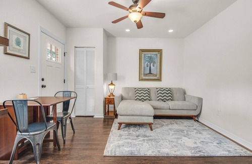 East Pensacola Heights Villa | Charming villa steps from the water in beautiful Pensacola