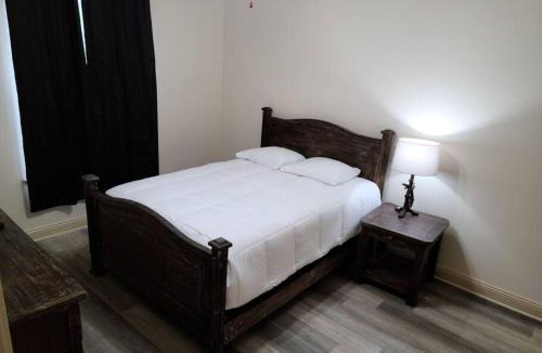 Pine Grove Apartment | Chateau 3