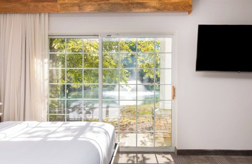 Newark Hotel | Cherry Valley Hotel