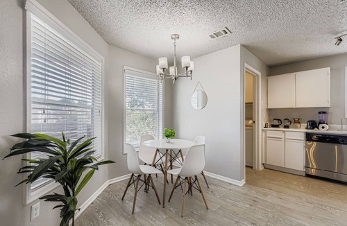 Milwood Apartment | Chic 2B/2BA Getaway | Cedar Park/North Austin