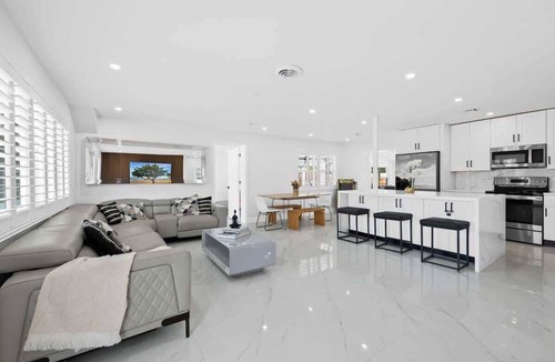 Survey Creek House | Chic Pompano Getaway - Pool, Beach & Pickleball