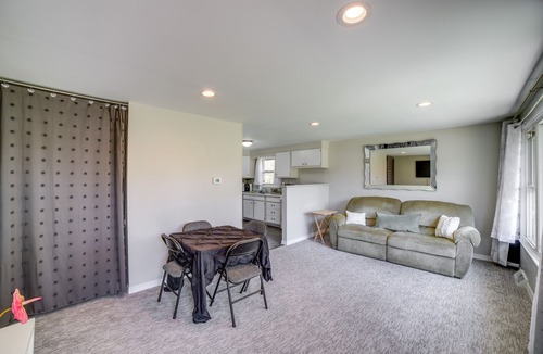 Chatham House | Chicago Home Near Navy Pier & Shedd Aquarium!