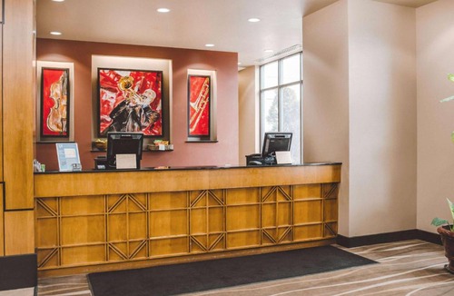 Ickes Praire Homes Hotel | Chicago South Loop Hotel