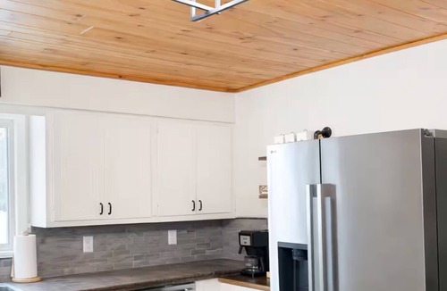 Mio House | CJ Ranch - Spacious Up North Getaway on 55 acres