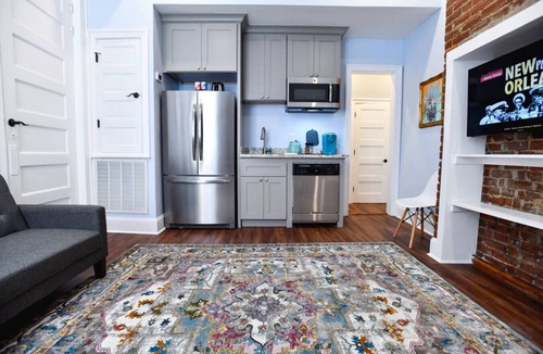 Seventh Ward House | Claiborne Historic Guest House-economy rear unit