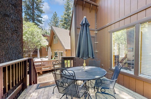 Incline Village Cabin | Classic Tahoe escape w/private deck, gas grill, walk to golf course