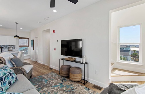 West Panama City Beach Villa | Coastal Panama 5BR Haven with Rooftop Beach View & Elevator
