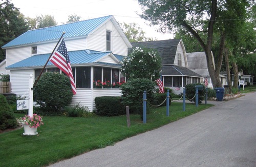 Spring Lake House | Coles Park @ Spring Lake/Grand Haven Booking SuMMeR 2027 7/18 week & August time